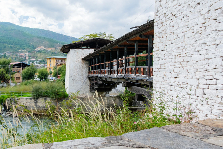 7-Days in Bhutan with River Rafting, Farm Lunch & Stone Bath
