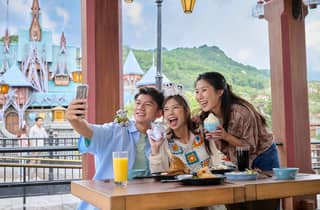 Hong Kong Disneyland: Essensgutscheine im Park