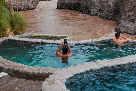 AREQUIPA : JOURNÉE COMPLÈTE CANYON DE COLCA + BAINS THERMAUX