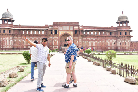 Delhi: 6-Day Golden Triangle Tour with Varanasi Tour without Hotels