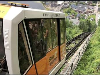 Von Wien: Tagesausflug nach Salzburg und Hallstatt