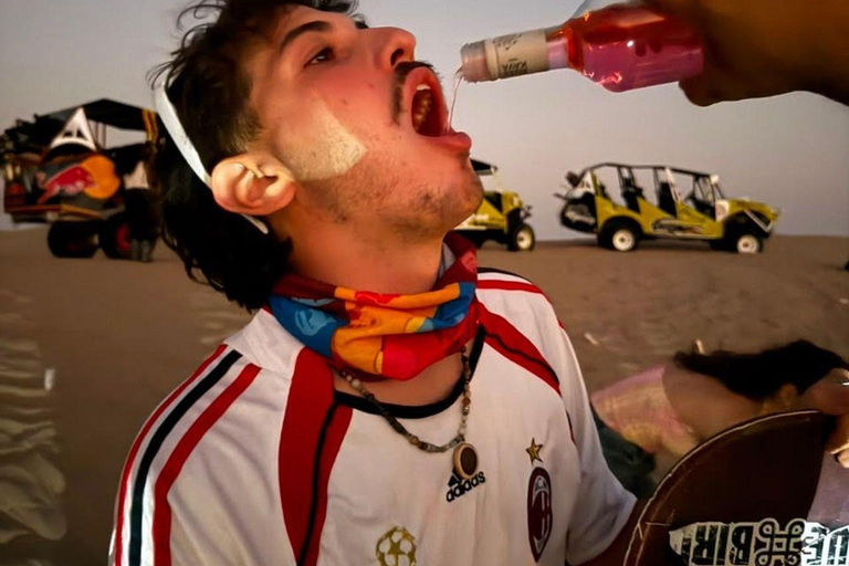 Huacachina: Dune Buggy, Sandboard, Sunset, and Campfire with Cocktails