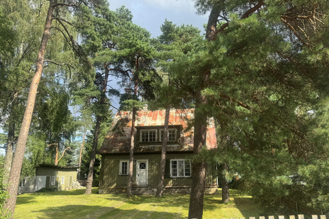 Tallinn: Explore Local Life Tour