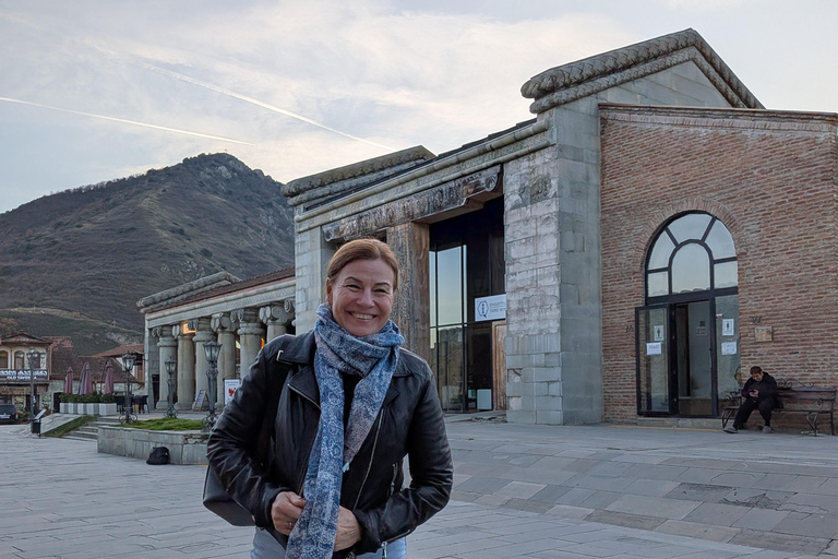 Tbilisi: Mtskheta Storytelling Tour with Wine Tasting