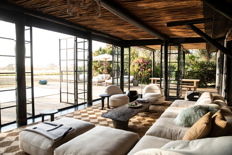 Explore Kenya: Samburu, Masai Mara & Amboseli in 9 Days Tour