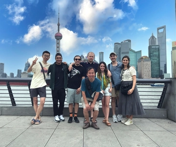 Shanghai Highlights Walking Tour With A Real Local-Tip Based