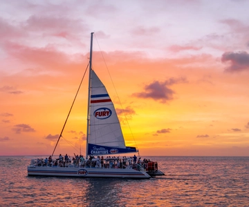 San Agustín: Crucero al atardecer con música en directo y bebidas