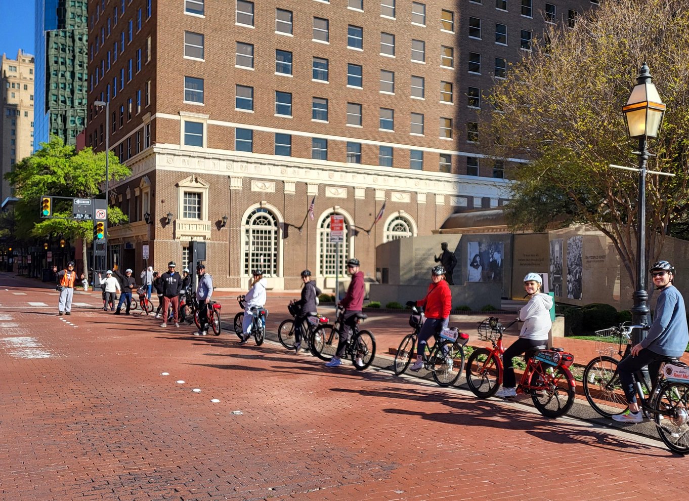 Legender og fredløse – guidet tur på elcykel