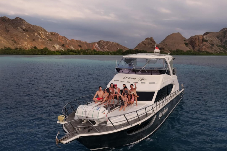 Labuan Bajo: Komodo National Park Speedboat Day Trip