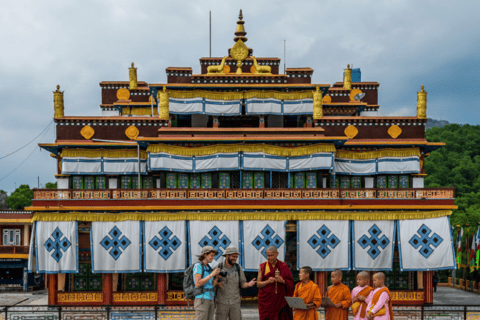 Pokhara: Monastery and Tibetan Culture Walking Tour