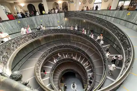 Rome: Vatican Museum & Sistine Chapel Tour Access.