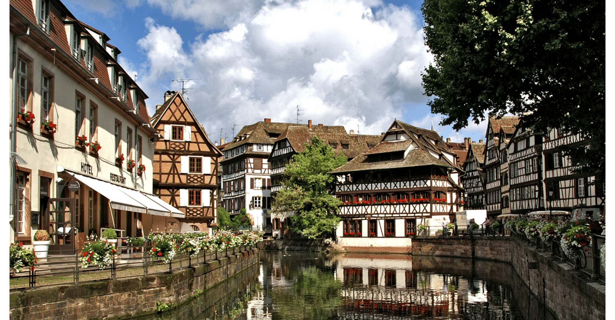 Strasbourg , Visite guidée à vélo avec un local - Hizvo