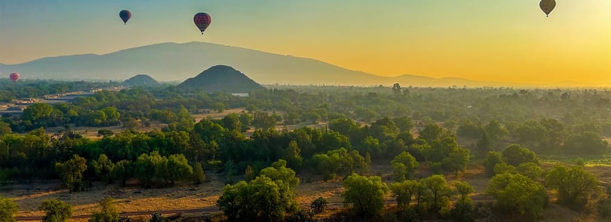 Au départ de CDMX : vol en montgolfière, visites guidées à Teotihuacan et Guadalupe.