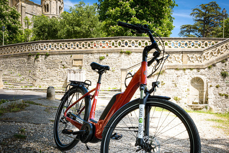 Provence: E-Bike ride with a wine tasting Provence: E-Bike ride with wine tasting