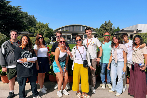 Xi'an: Terracotta Army, City Wall, Pagoda & Family Lunch Private Guided Tour with Lunch and Pickup Anywhere in Xi'an