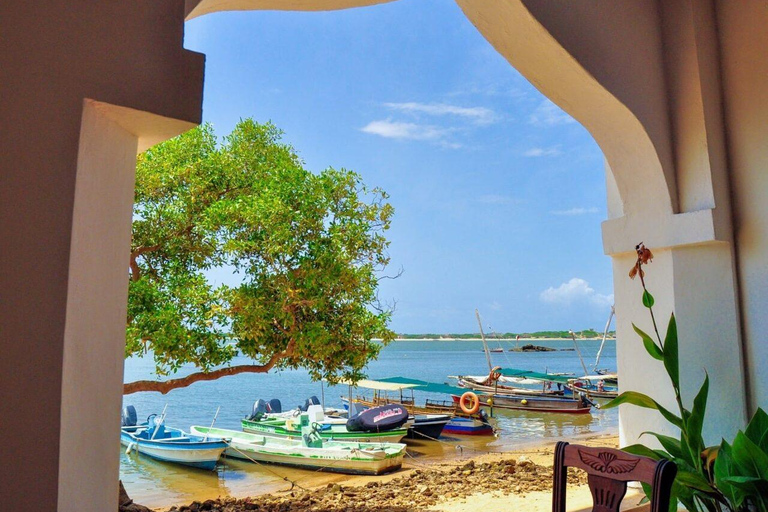 Lamu Island Escape: Dhow Cruise & Swahili Heritage Tour