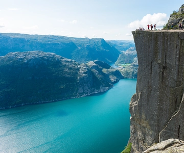 Stavanger: Waterfalls, Rocks and Caves Sightseeing Cruise