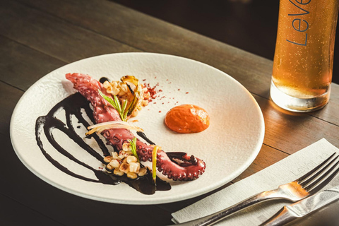 Cingapura: Pacote LeVeL33 Craft-Brewery Restaurant &amp; LoungeMenu de 6 pratos da Cervejaria + 1 copo de cerveja Brut 300ml