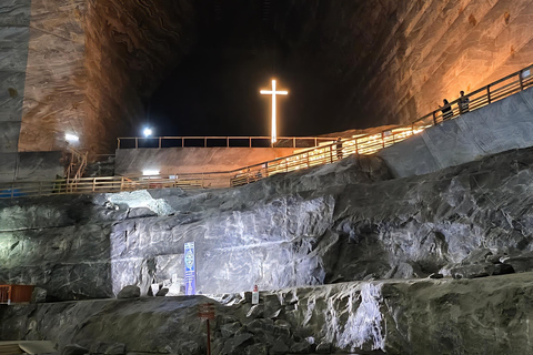 Bucharest: Salt Mine & Dracula's Tomb Day Trip
