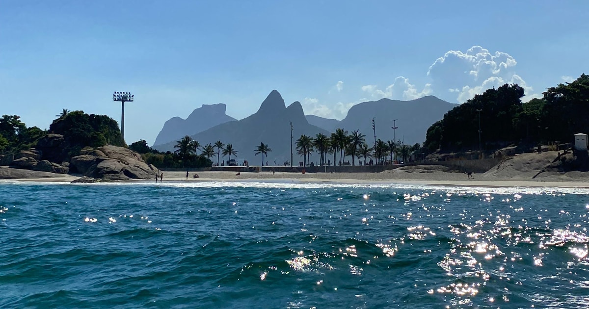 Rio de Janeiro : Lever de soleil vu de la mer avec petit déjeuner ...