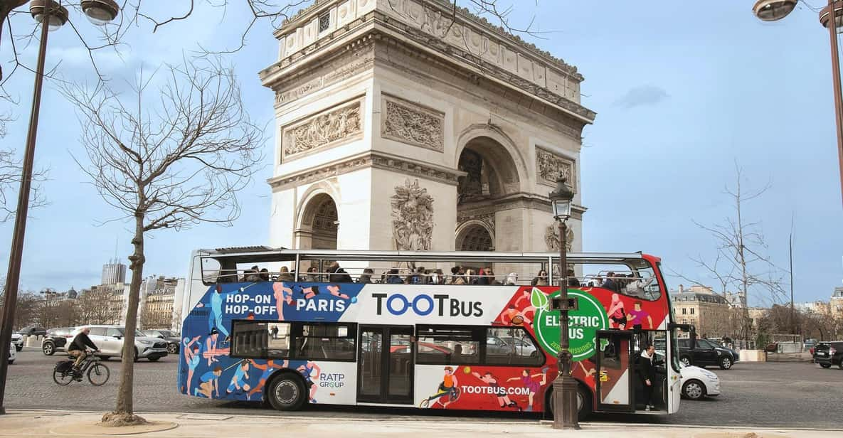 Paris: ônibus hop-on hop-off com opções de cruzeiro e Versalhes ...