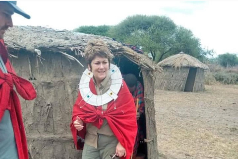 Moshi/Arusha : Day trip serval wildlife & Masai village tour Moshi / Arusha: Visit to Maasai Village