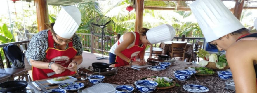 Hoi An : Cours de cuisine au village d'herbes de Tra Que