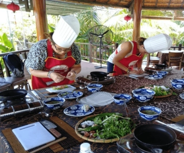 Hoi An: Tra Que Herb Village Cooking Class