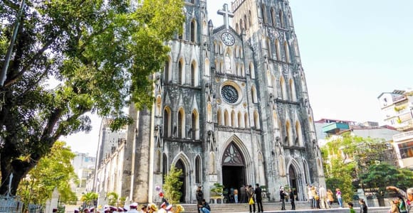 Hanoi: City Sightseeing Motorbike Tour