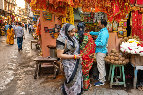 Varanasi: Personalized Walking Tour with Local Guide