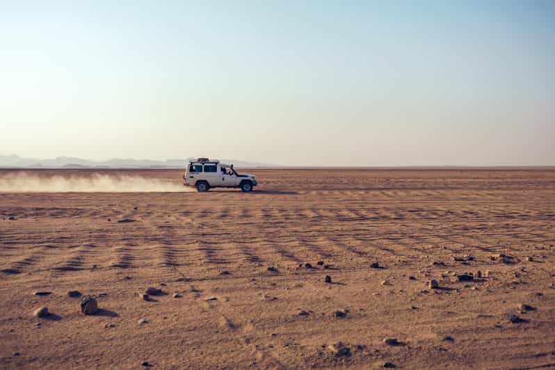 Merzouga: aventura en 4x4 a Zagora con estancia en un campamento - quad