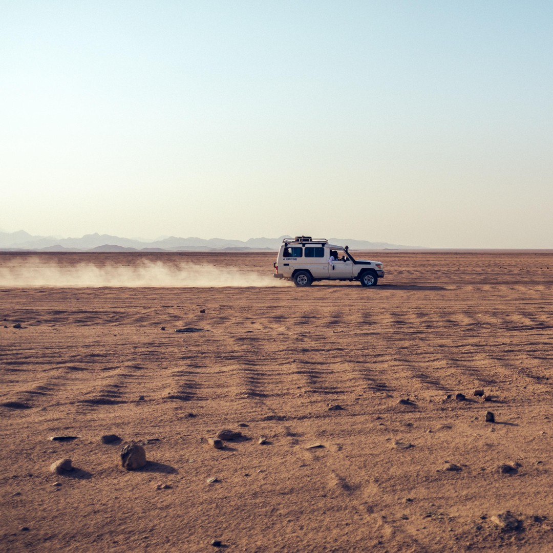 Merzouga: aventura en 4x4 a Zagora con estancia en un campamento - quad