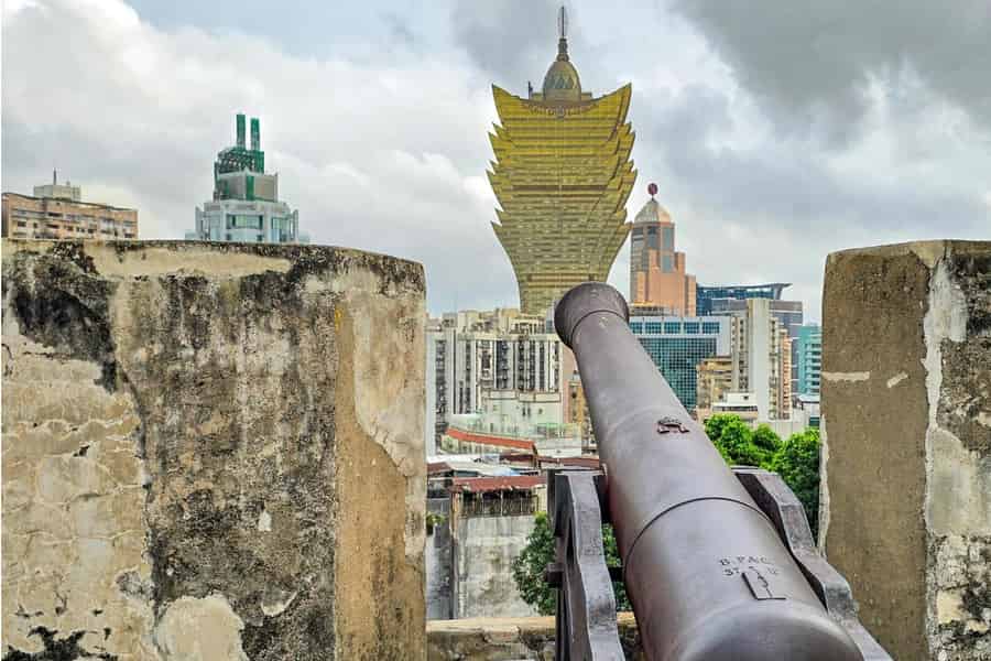 Ab Hongkong: Tour zu UNESCO-Stätten in Macau mit Abholung und Brücke. Foto: GetYourGuide