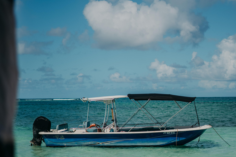 Guadeloupe: Magical half-day boat trip: mangrove, islet, snorkeling. Guadeloupe: Magical 1/2-day boat trip: mangrove, islet, snorkeling.
