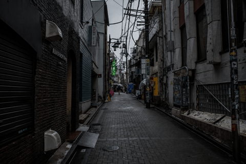 Tokyo : Ghost and Dark Tales, Urban Legends & Cemetery Night