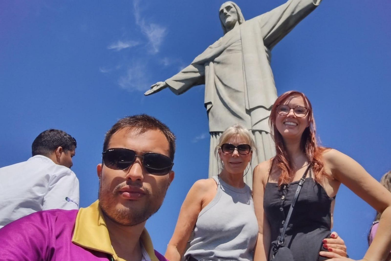 Private Custom 8-hour Exclusive tour in Rio with VIP tickets Private 8-hour tour with VIP tickets: Special Languages