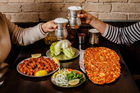 Istanbul: Bosphorus Bites Food Tour with 14+ Tastings