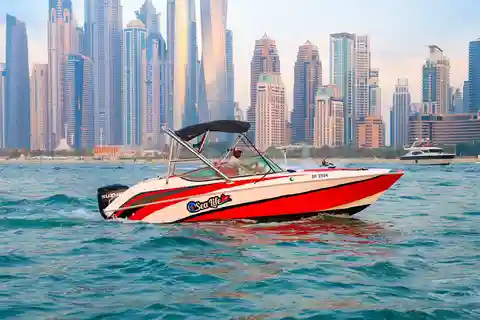 Дубай: Частная экскурсия на лодке - варианты JBR/Burj Al Arab/Atlantis