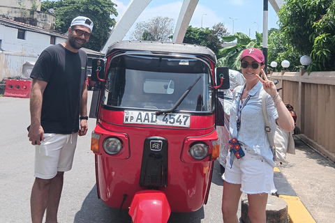 Colombo City Tour by Tuk Tuk - All Inclusive