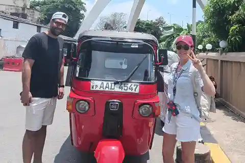 Stadsrondleiding door Colombo per tuktuk - alles inbegrepen