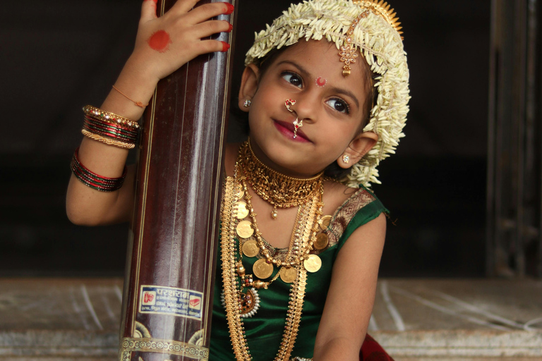 Kochi: Classical Music Live Performance