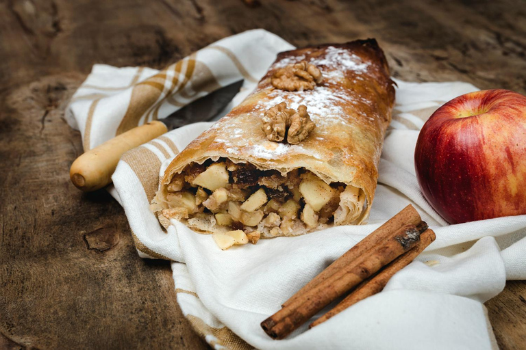 Duisburg: 2-hour Best Intro Walking Tour with a Local