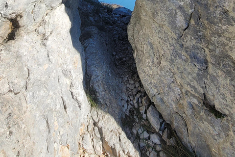 Bovilla Lake View & Gamti Mountain Hike-4x4 SUV from Tirana