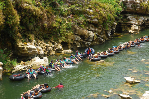 Yogyakarta: Jomblang Höhle &amp; Pindul Höhle Private Tour mit Mittagessen