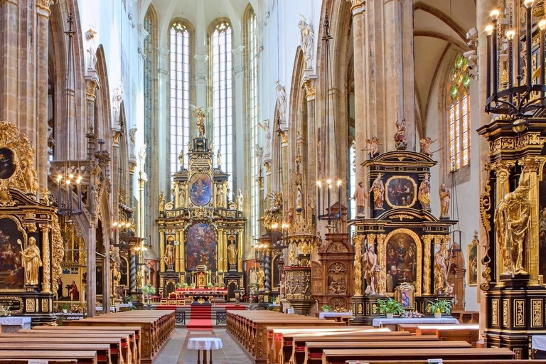 Prag: Tyn Kirche Klassisches MusikkonzertKategorie A Sitzplätze: Reihen 8-15