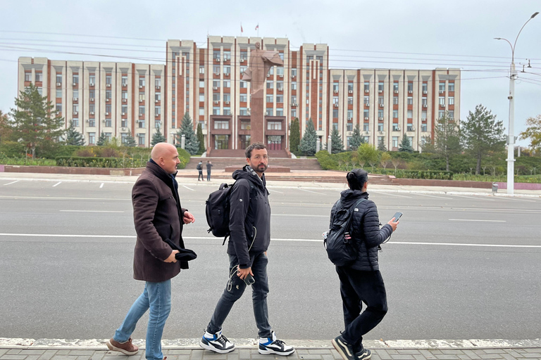 The real Transnistria: an Italian tour among Soviet symbols