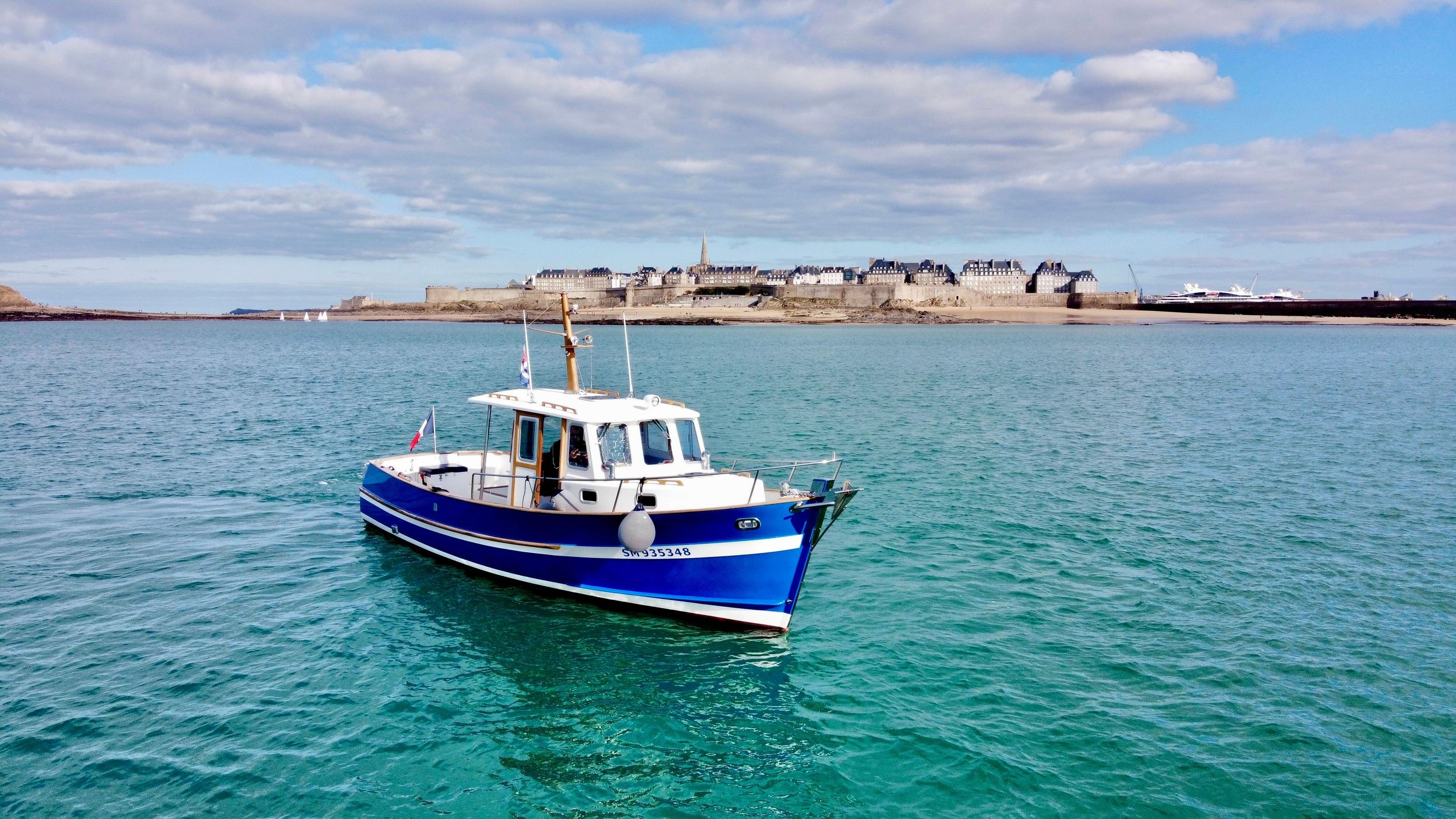 Saint-Malo: private Kreuzfahrt auf dem Meer, kommentierte Besichtigung der Festungen und Inseln