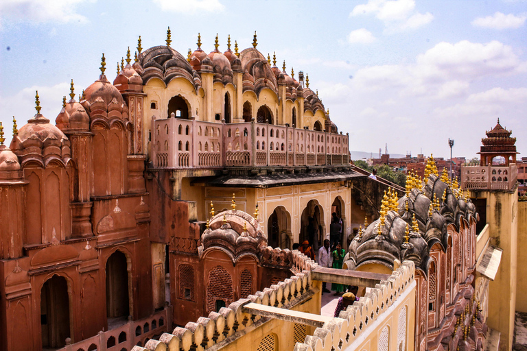 Von Delhi: Jaipur Rundreise mit dem Auto oder dem Superschnellzug.Jaipur Tagestour nur mit Guide