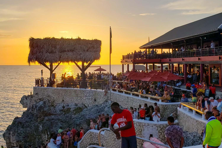 From Kingston: Negril Day Trip with Beach and Ricks Cafe