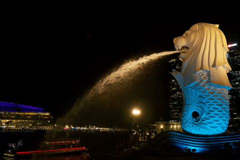 Tour noturno de assinatura: Passeio pela Marina com provas de comidaJunta-te ao grupo